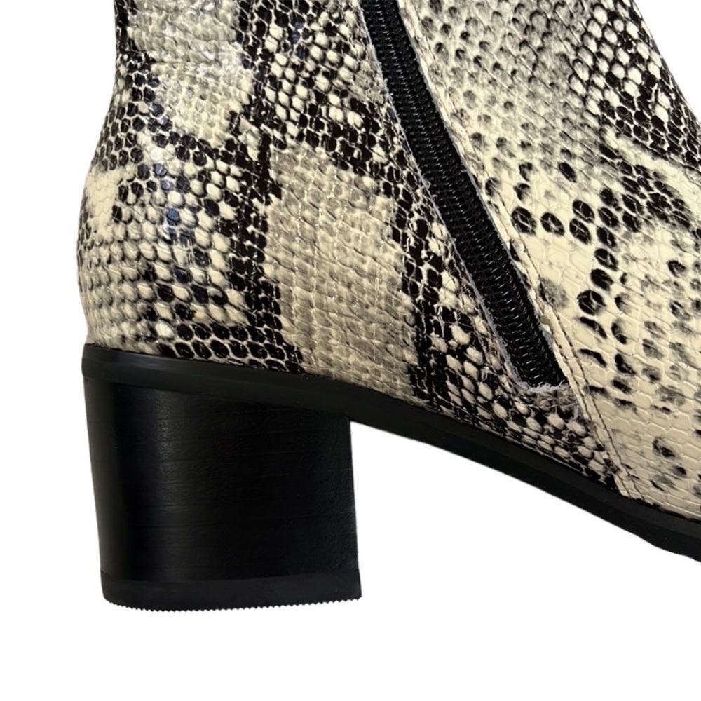 NWT Blondo Leather Ankle Boots - Picture 4 of 9